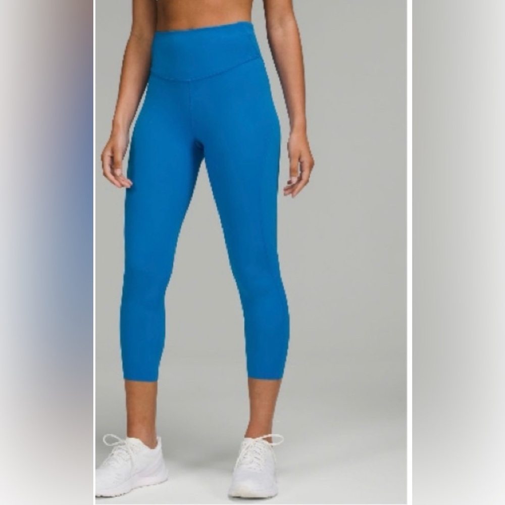 Brand new Authentic Lululemon Base Pace HR crop 23” capri leggings pants size 4